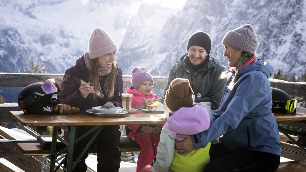 Genieten in Dachstein West - © Mirja Geh.
